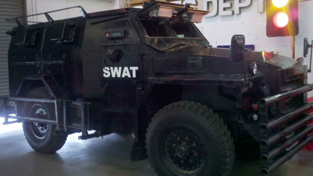 retiredlongbeachswattruck.jpg